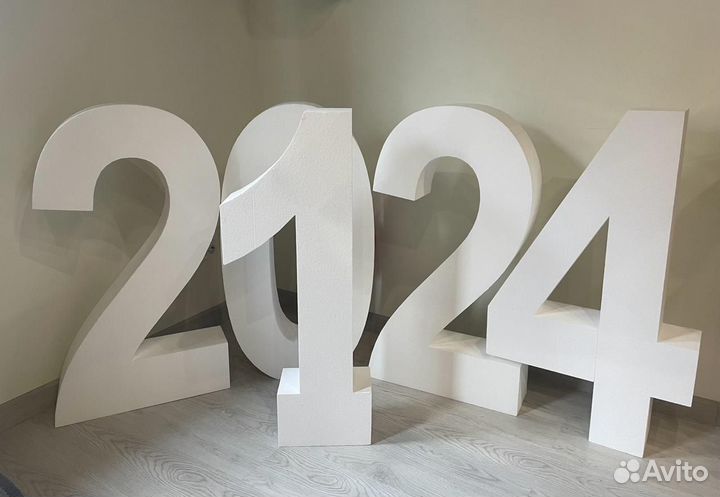 Цифра 0, 1, 2, 2, 4 Продажа, аренда