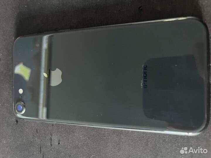 iPhone 8, 64 ГБ