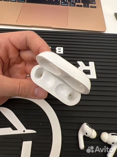 Беспроводные наушники apple airpods pro 1