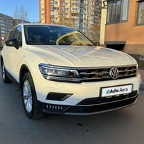 Volkswagen Tiguan 2.0 AMT, 2018, 102 000 км, с пробегом, цена 2 950 000 руб.