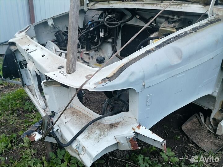 УАЗ Патриот передняя часть кузова (морда )