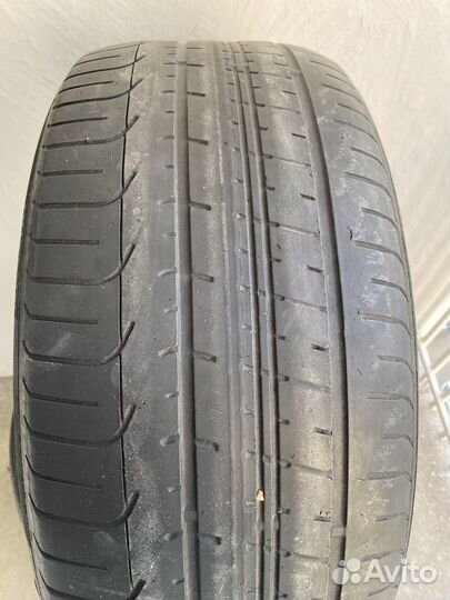 Pirelli P Zero PZ4 235/50 R19 и 255/45 R19