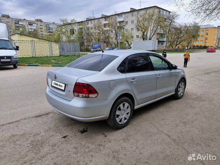 Volkswagen Polo 1.6 AT, 2011, 225 555 км
