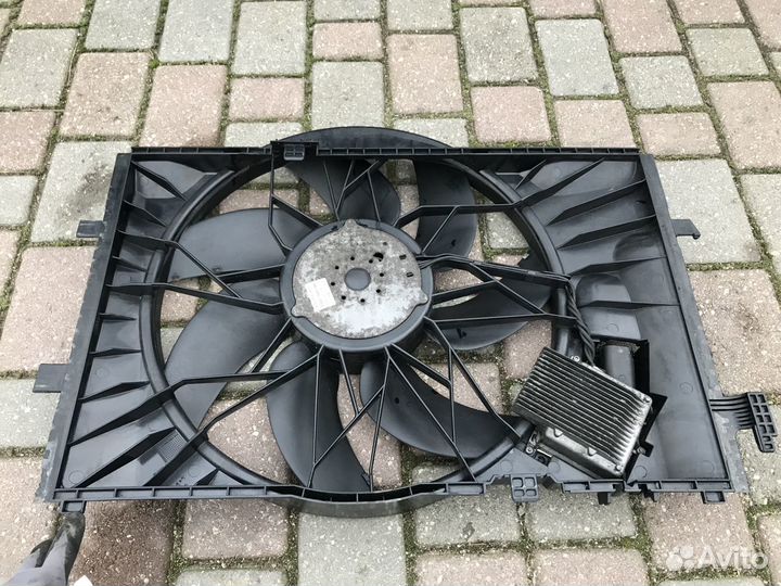 Вентилятор охлаждения радиатора на Mercedes W203