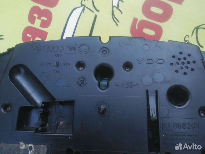 Панель приборов Volkswagen Passat B6