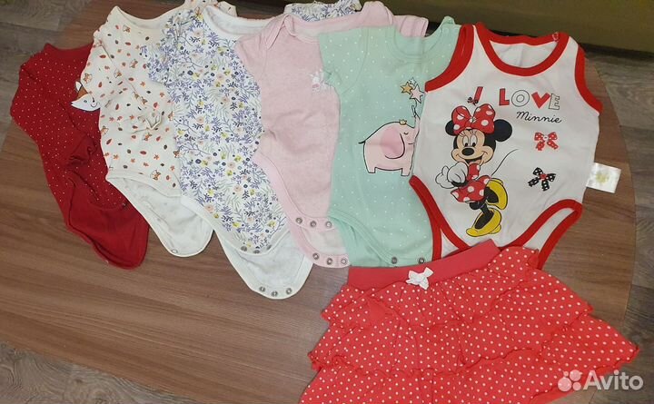 Пакет вещей на девочку с рождения до года