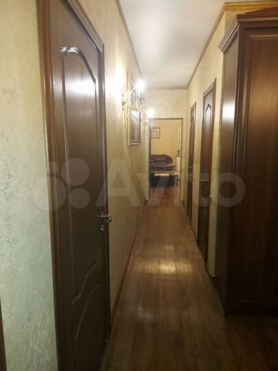 3-к. квартира, 101,7 м², 2/4 эт.