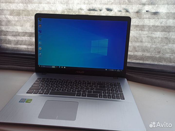 Asus VivoBook 17/RAM 6Gb DDR4/i3 6006u/Nvidia 2 Gb