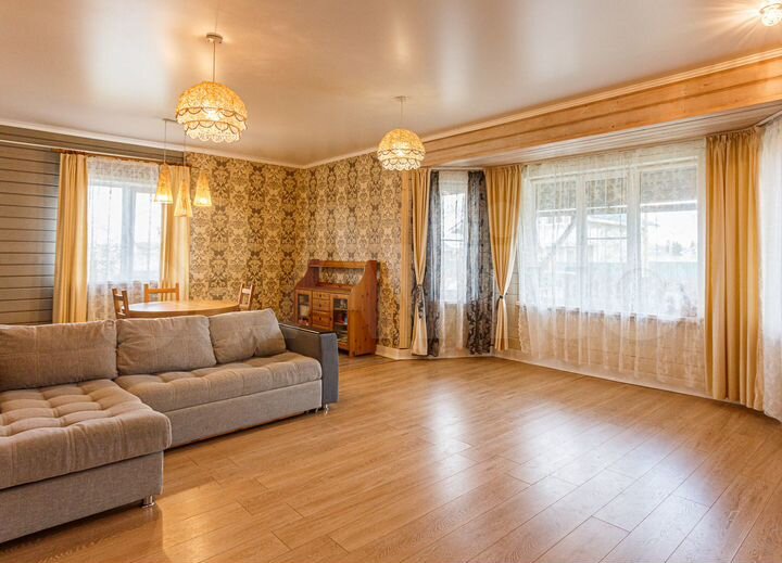 Коттедж 160 м² на участке 13 сот.