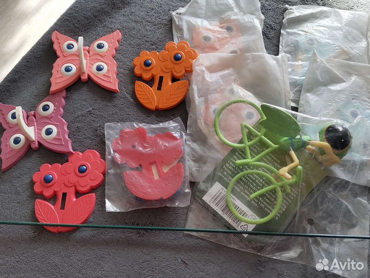 Крючки и штекер декоративные