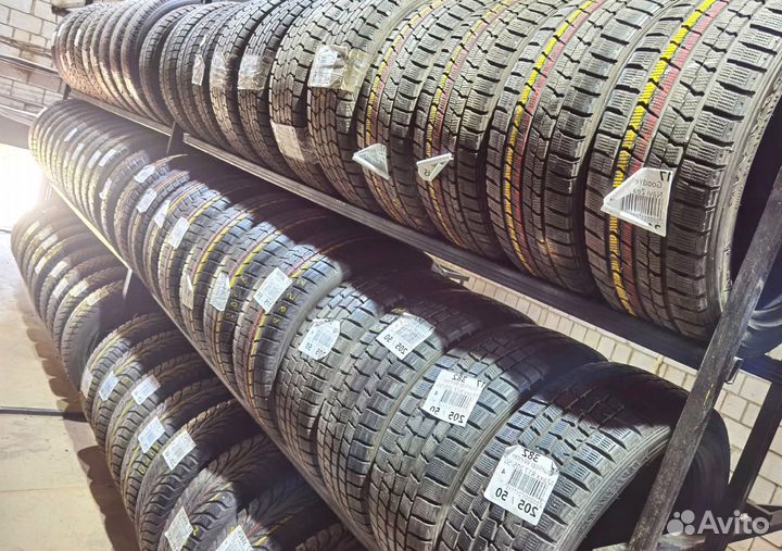 Dunlop SP Sport Maxx TT 245/40 R20