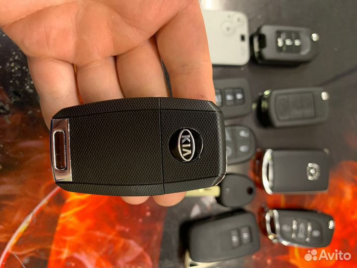 Выкидной ключ Kia Optima