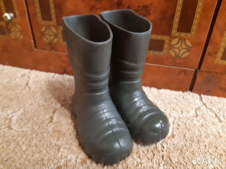 Резиновые сапоги 28-29 и 30 размер