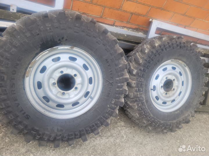 Silverstone MT-117 Xtreme 10.5/32 R16