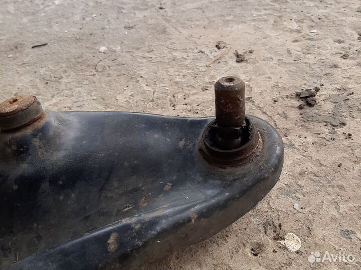 Рычаги на renault logan