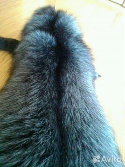 Шкурки чернобурой лисы темно синего цвета