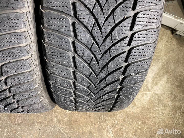 Goodyear UltraGrip Ice 2 225/45 R18 95T