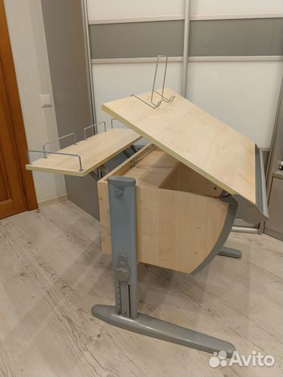 Растущая парта и стул бу