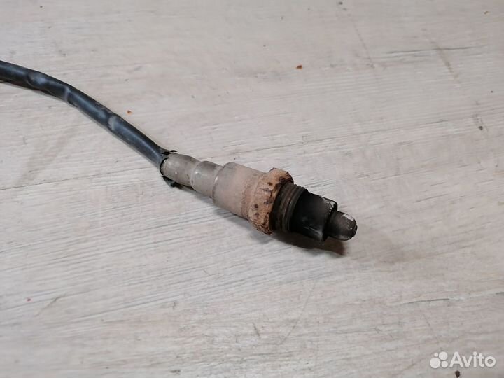 Датчик кислородный лямбда зонд Skoda Rapid