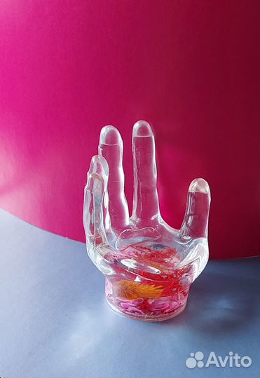 Подставка с подсветкой в виде руки (пластик)