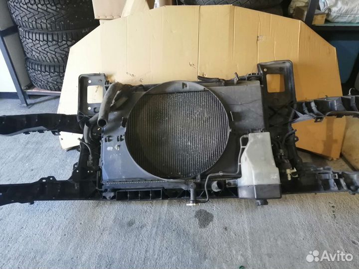 Передняя панель в сборе