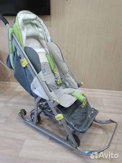 Прогулочная коляска capella и санки Nika kids