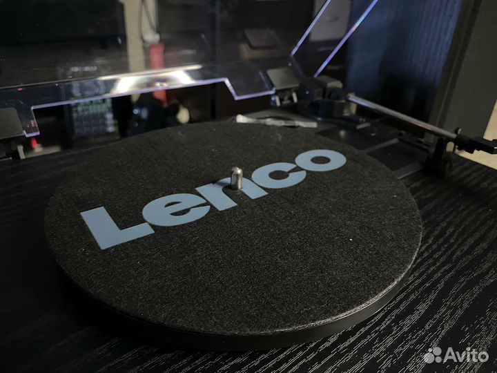Виниловый проигрыватель Lenco LS-101BK новый