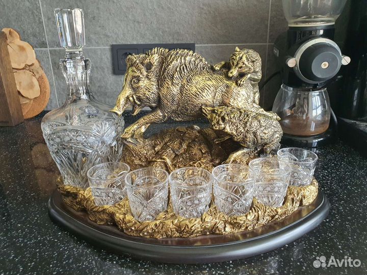 Набор рюмок с графином