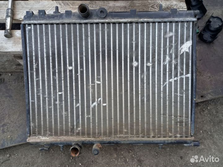 Радиатор охлаждения Citroen Berlingo M59