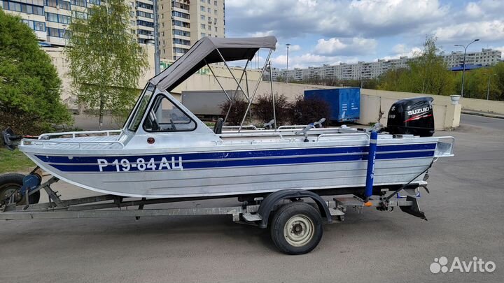 Русбот 52 с мотором Suzuki DF140