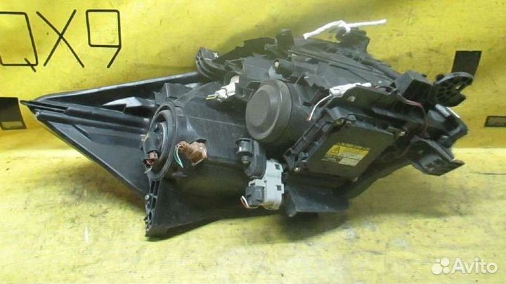 Фары Toyota Auris zre152h