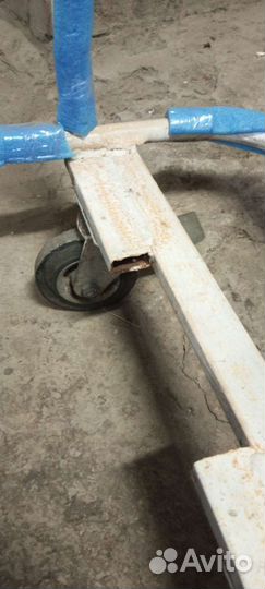 Тележка металлическая