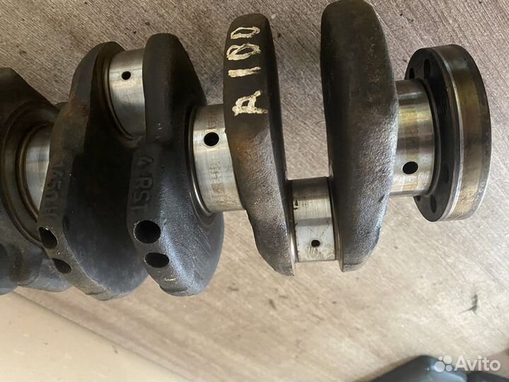 Коленвал Ауди 2.2 KU