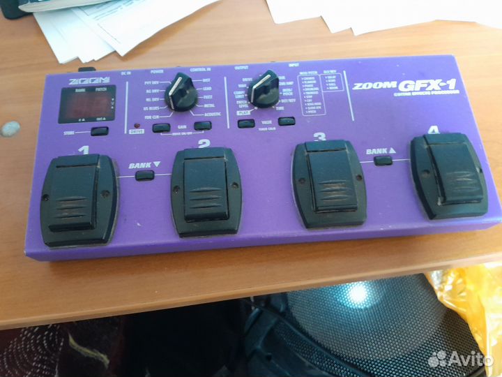 Гитарный процессор zoom GFX-1