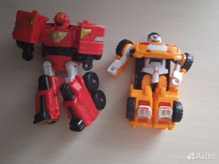 Игрушки тоботы