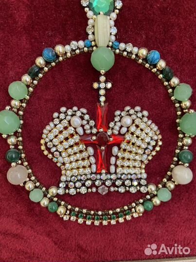 Картина из полудрагоценных камней «Держава»