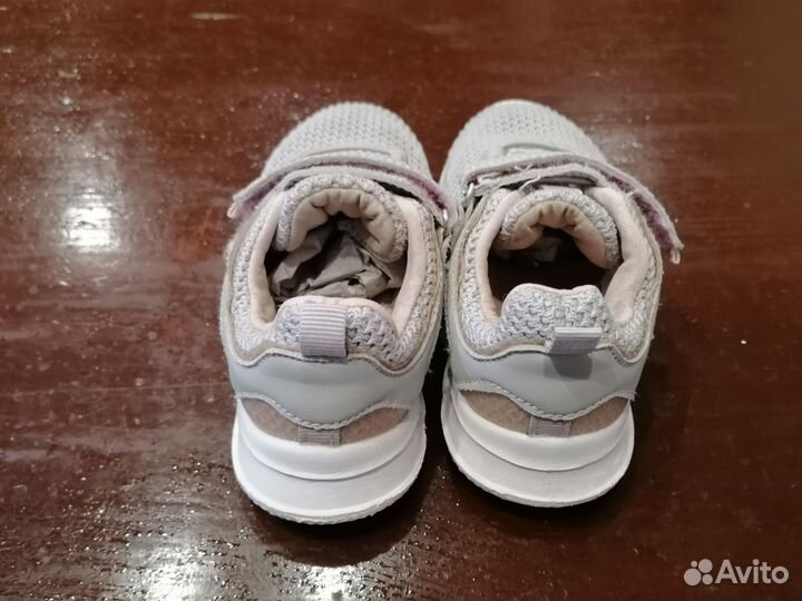 Кроссовки для девочки 24 размер