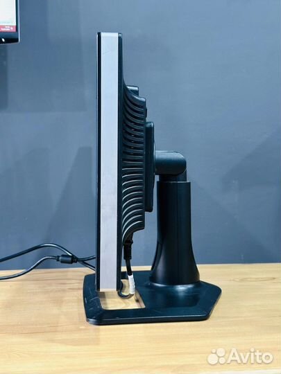 Монитор HP Full HD IPS