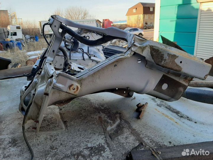 Рамка радиатора на Hover (телевизор)