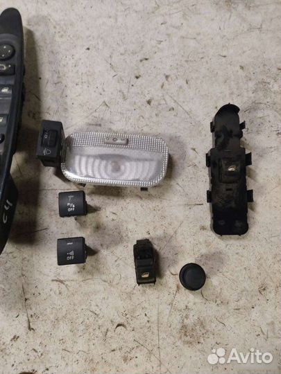 Кнопки салона Citroen C4 TU5JP4 2008