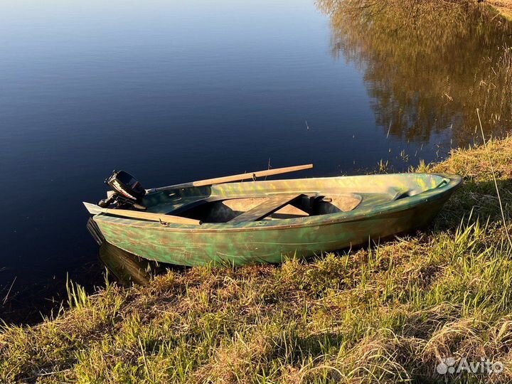 Стеклопластиковая лодка