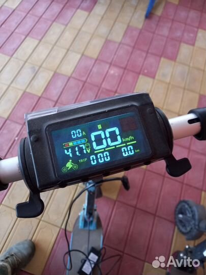 Самокат взрослый электрический бу