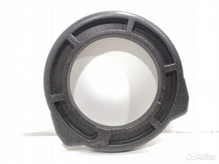 Ниша запасного колеса Jaguar E-Pace 2020