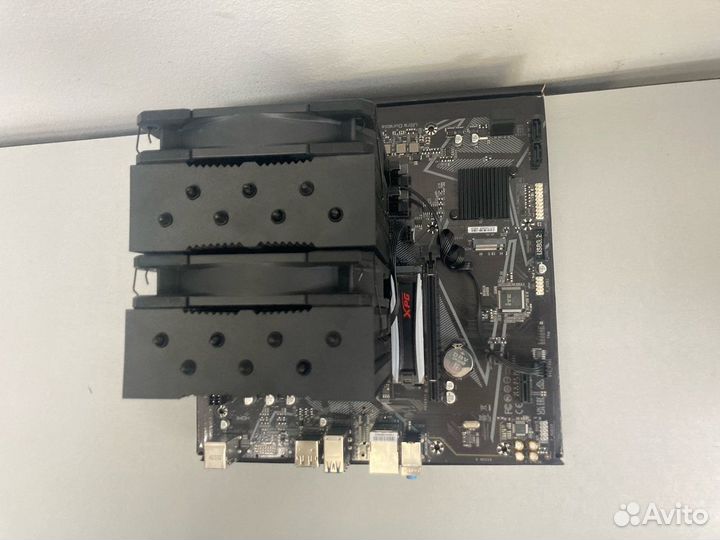 Комплект Ryzen 5 5600G 3.9 ггц/gigabyte B550M K/16