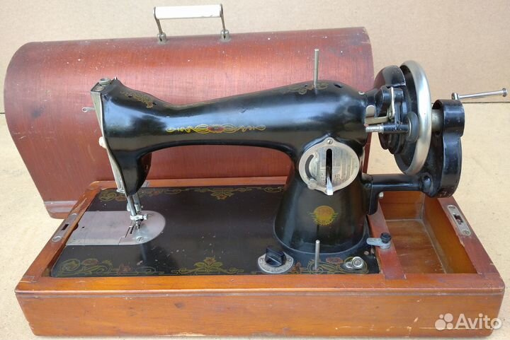 Швейная машина Подольск ручная