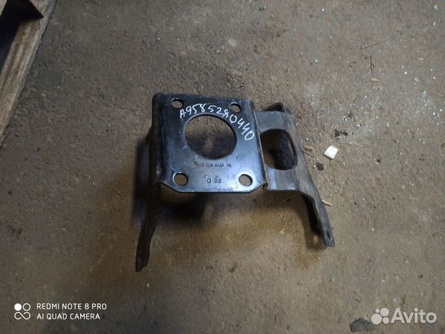 Кронштейн воздушного фильтра