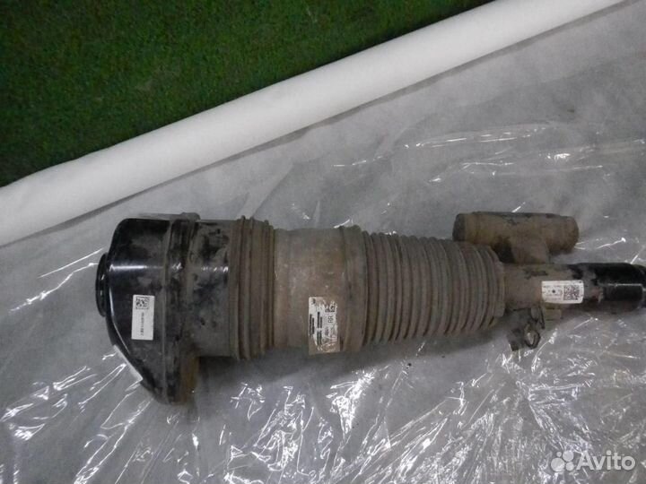 Стойка пневматическая передняя правая BMW 6er G32