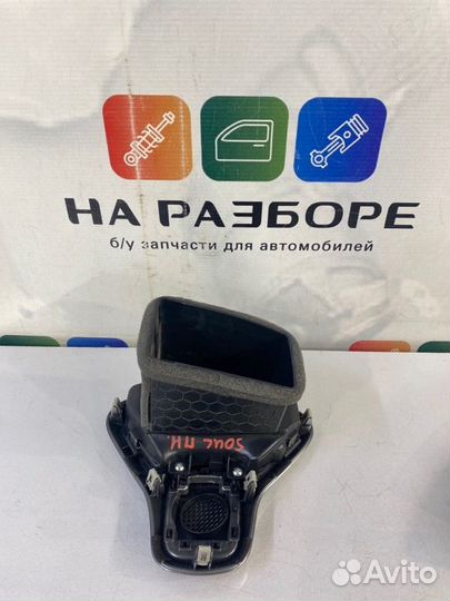 Дефлектор на торпедо правый Kia Soul SK3 G4FG 2020