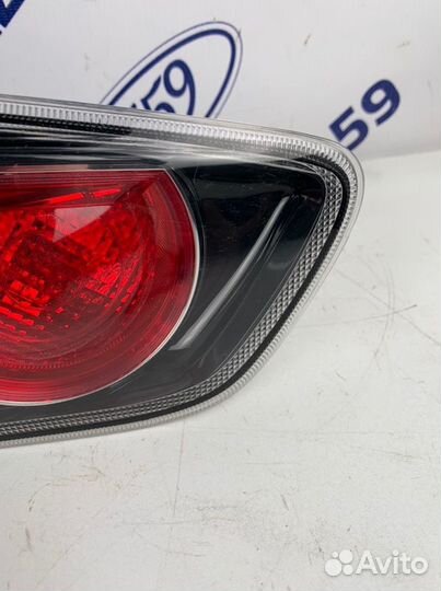 Фонарь в крышку багажника задний левый Mitsubishi
