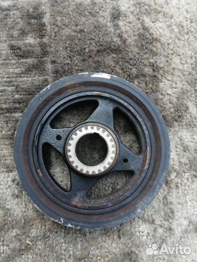 Шкив коленвала Nissan Serena C25 MR20